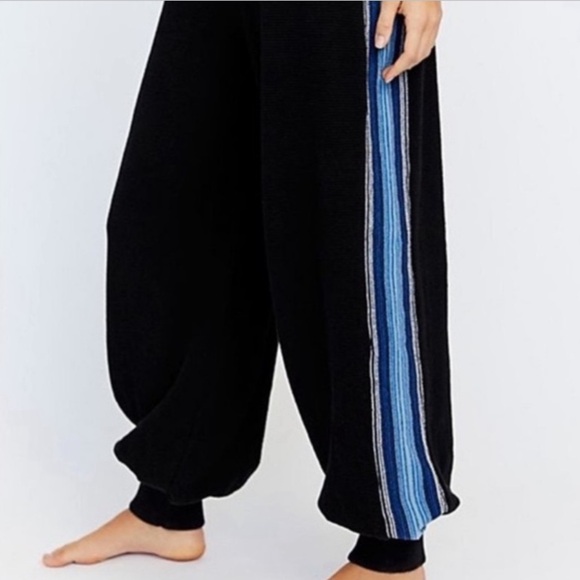 Free People Side Eye Jogger In Blues - Picture 3 of 16